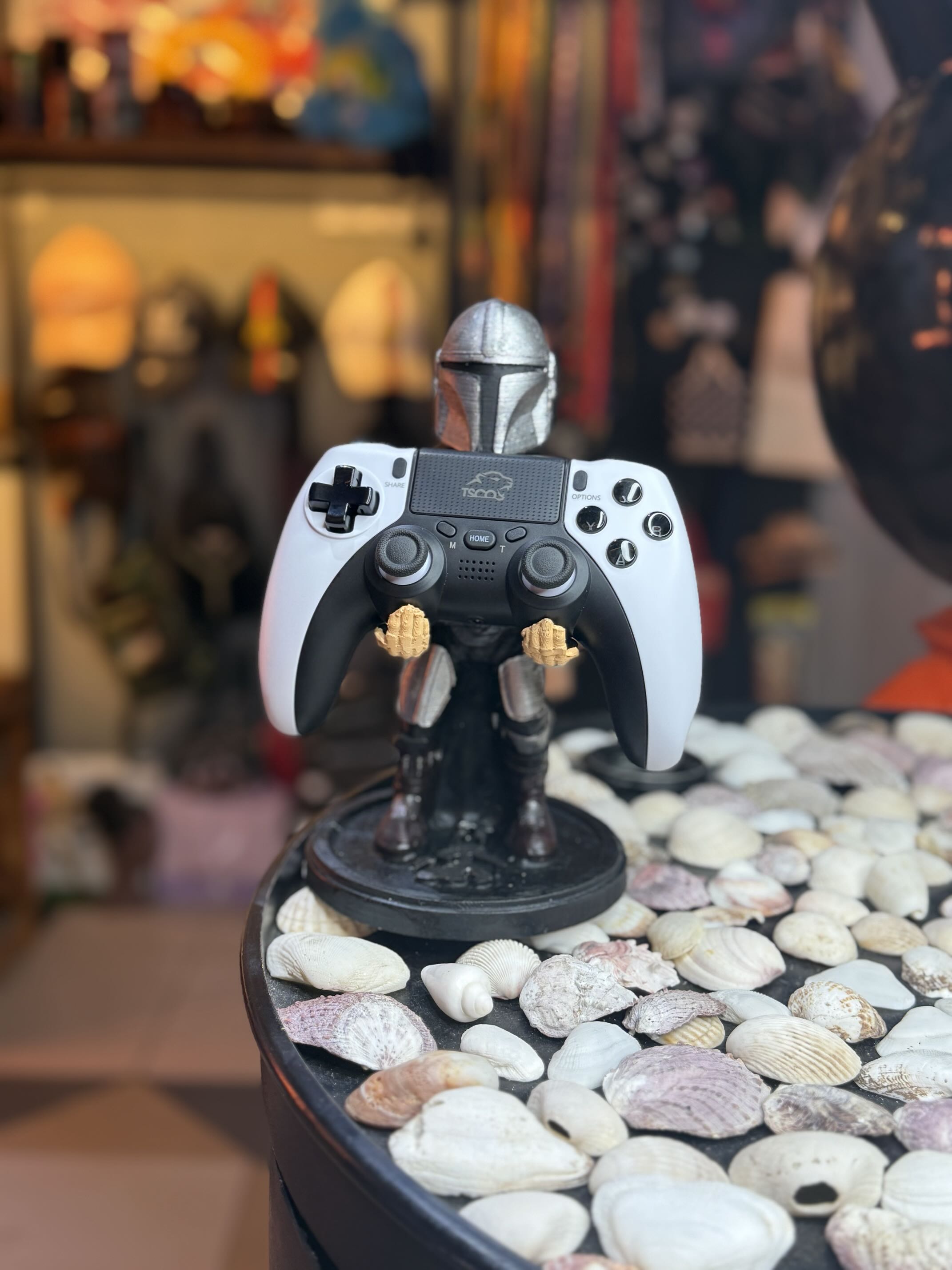 هولدر دسته کنسول مندلورین | The Mandalorian Controller Holder