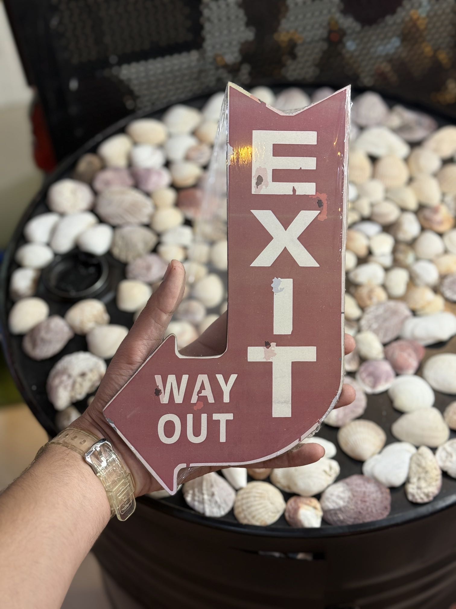تابلو طرح Exit Way Out