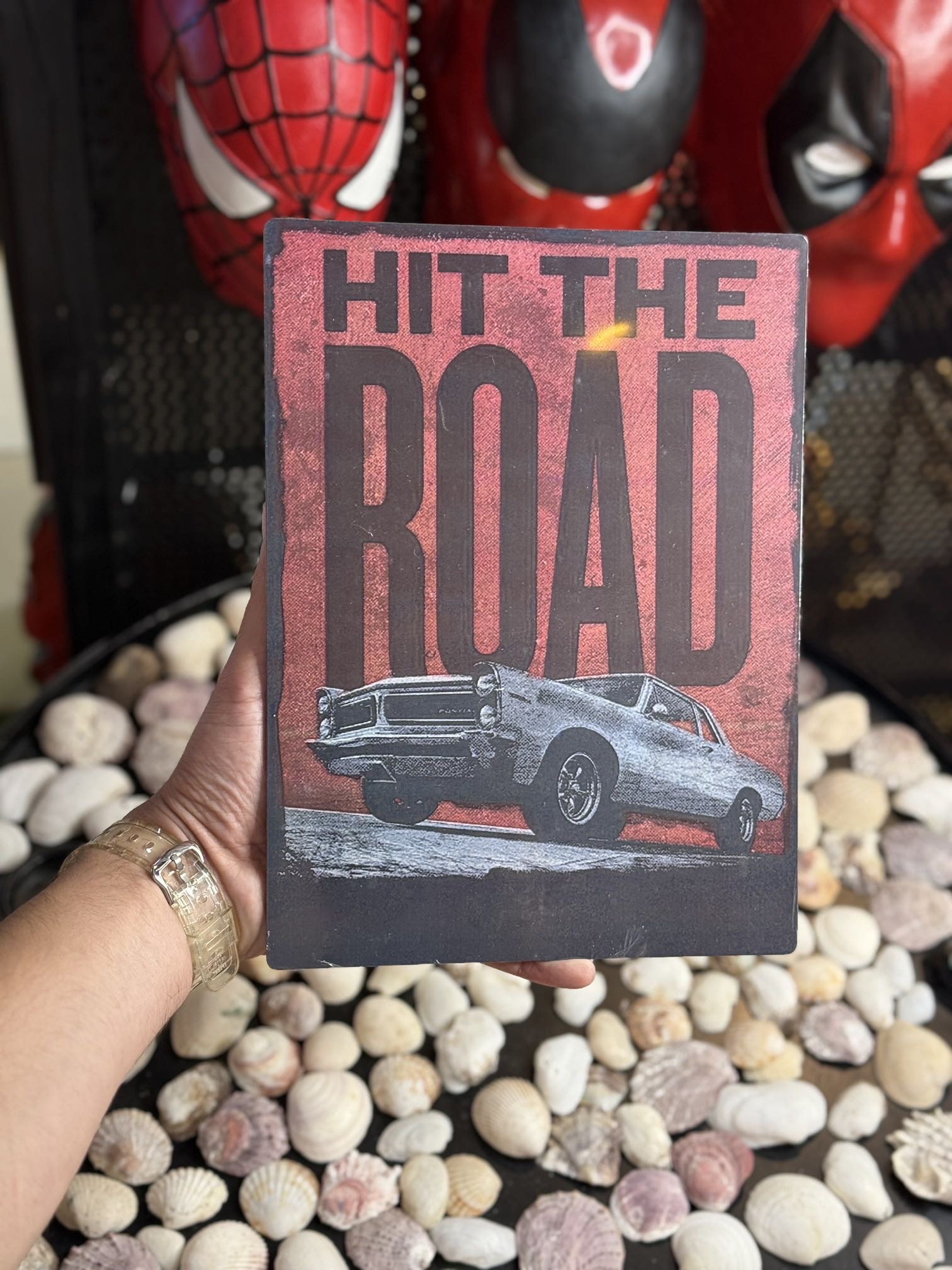 تابلو طرح Hit the Road